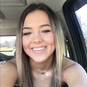 Meet your Posher, Savannah